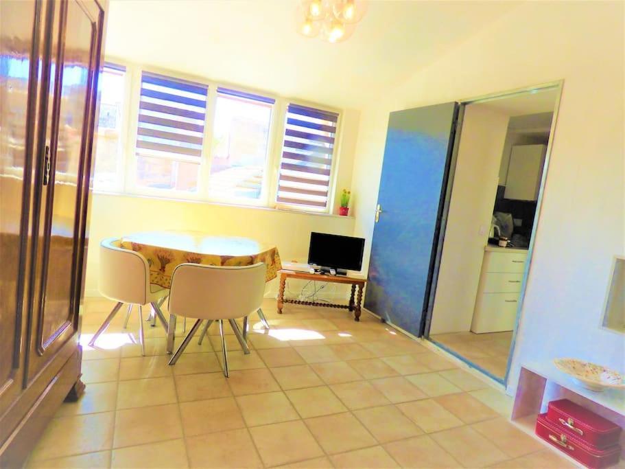 Ferienwohnung La Terrasse Ensoleillee Arles Camargue Exterior foto