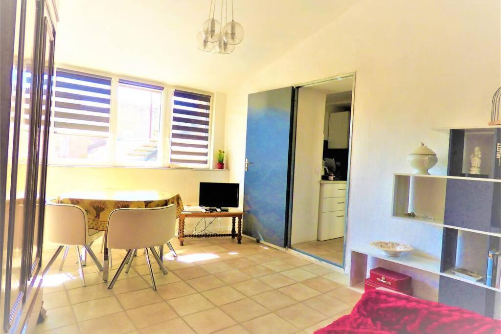 Ferienwohnung La Terrasse Ensoleillee Arles Camargue Exterior foto